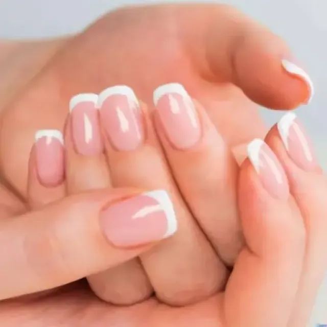 Manicure em gel (mão)